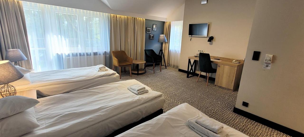 Hotel Wojciech Августув Экстерьер фото