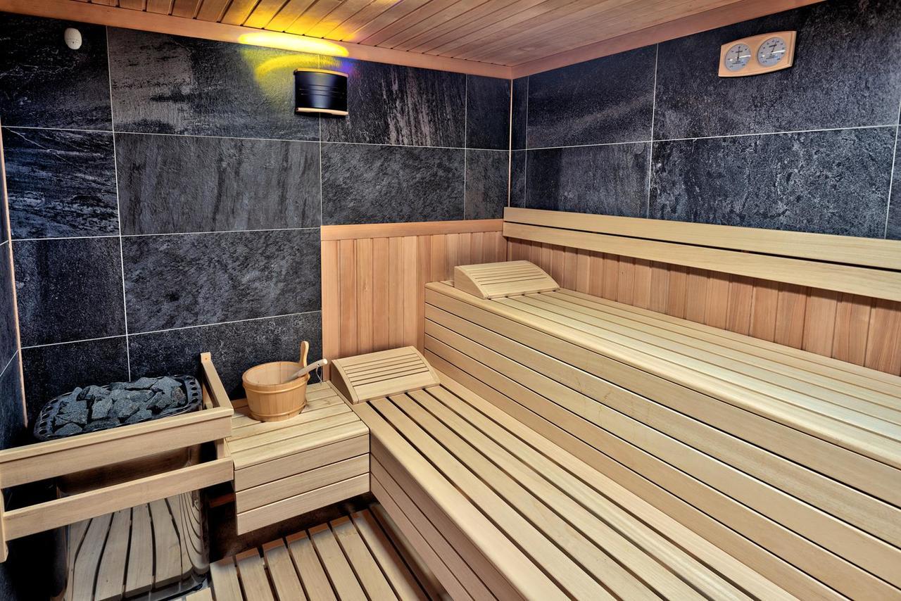 Hotel Wojciech Августув Экстерьер фото