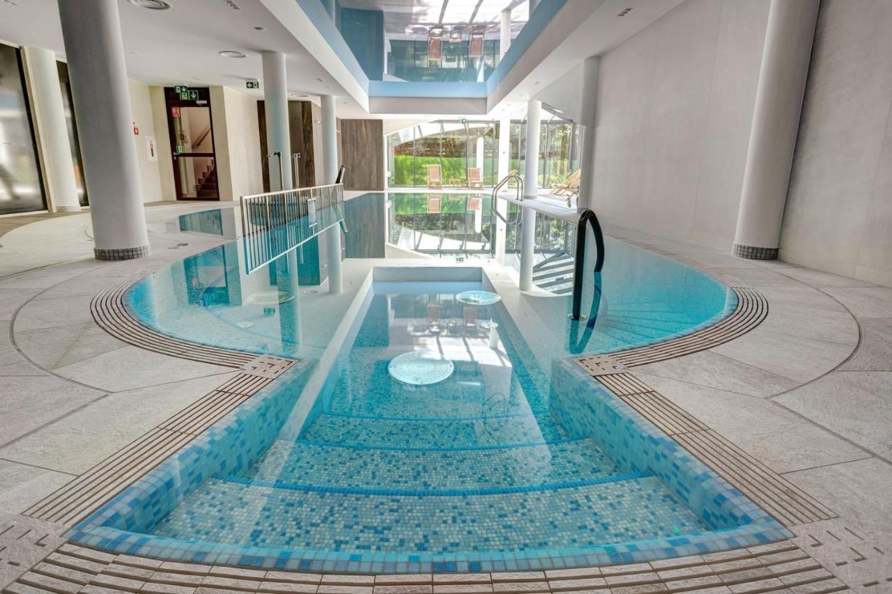 Hotel Wojciech Августув Экстерьер фото
